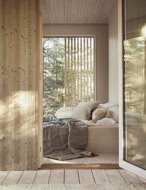 Discover the Tranquil Comfort of Wesomnia's Weighted Blankets: Embrace the Soothing Power of Oxytocin
