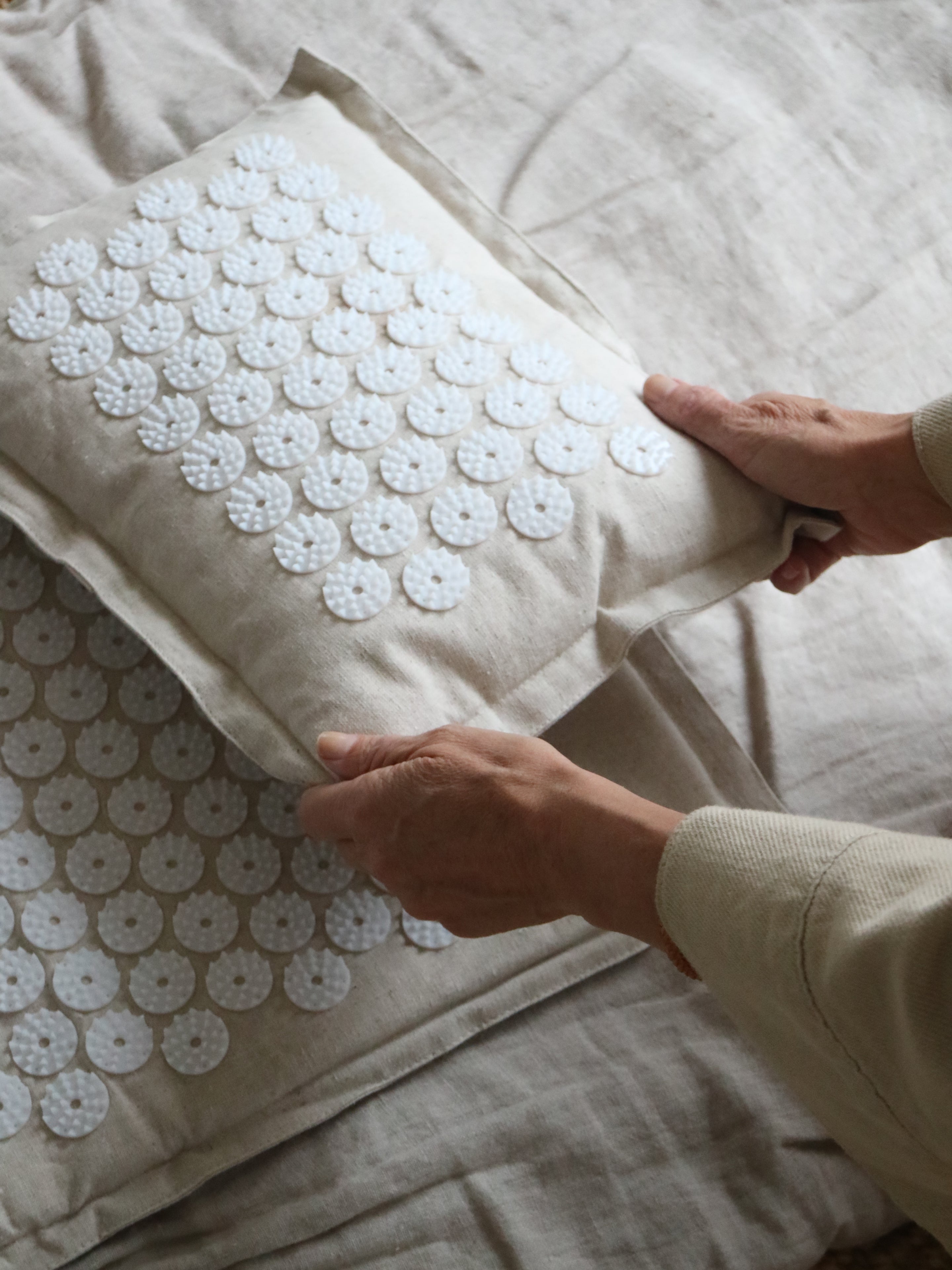 Acupressure Mat & Pillow Linen